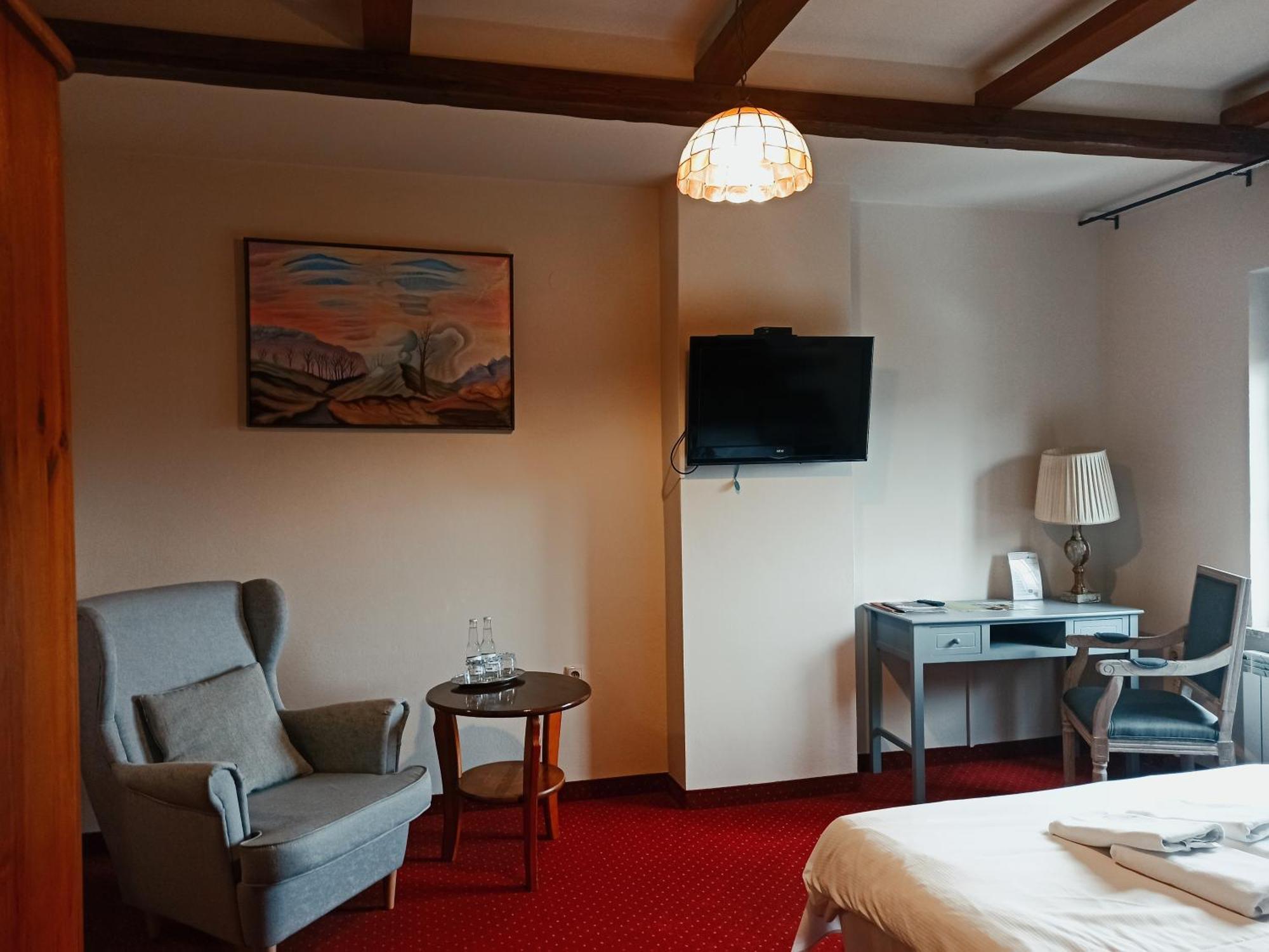 Rymanów Hotel Restauracja Jas Wedrowniczek מראה חיצוני תמונה