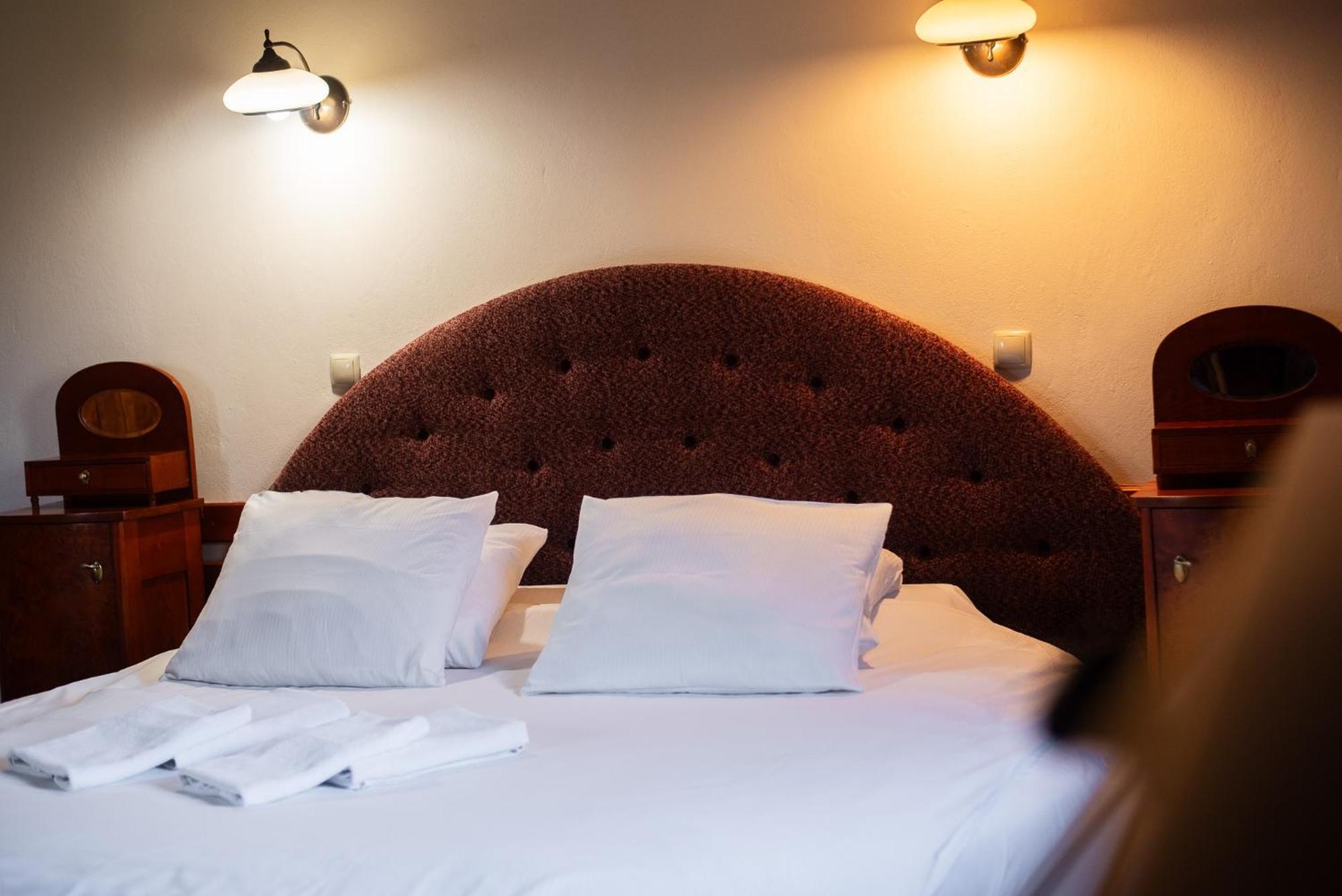 Rymanów Hotel Restauracja Jas Wedrowniczek מראה חיצוני תמונה
