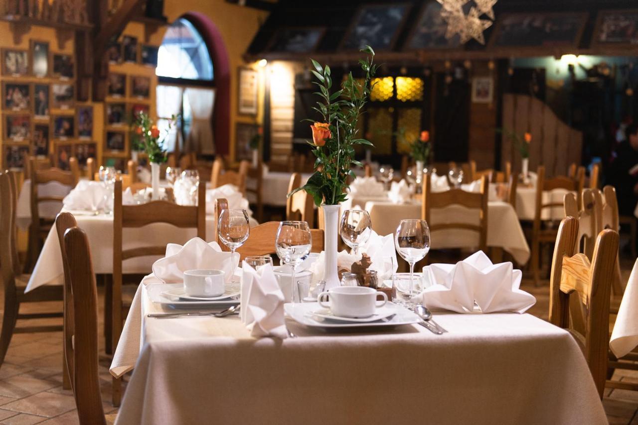 Rymanów Hotel Restauracja Jas Wedrowniczek מראה חיצוני תמונה